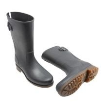 2021 Hot wholesale personalized water shoes black pvc women rain boots waterproof rubber rain shoes
